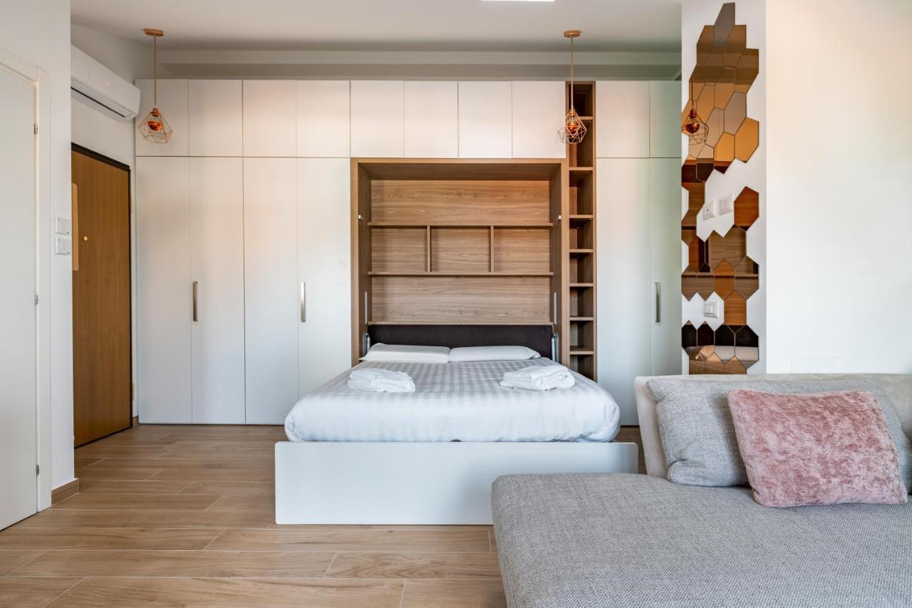 Cozy Studio W/Parking 5 Min Walk From The Bus Stop Milano Exteriör bild