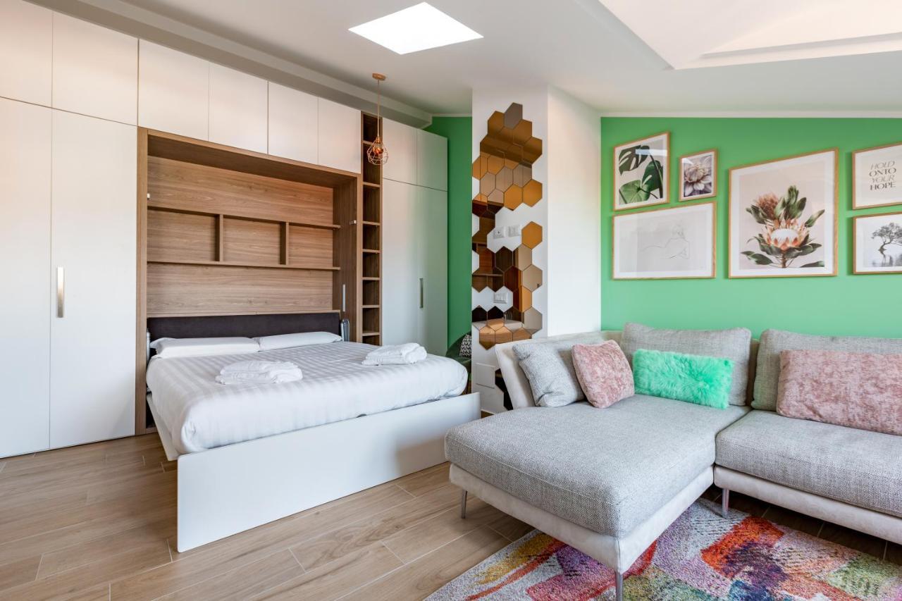 Cozy Studio W/Parking 5 Min Walk From The Bus Stop Milano Exteriör bild